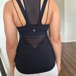 lululemon Black Crop Top size 6